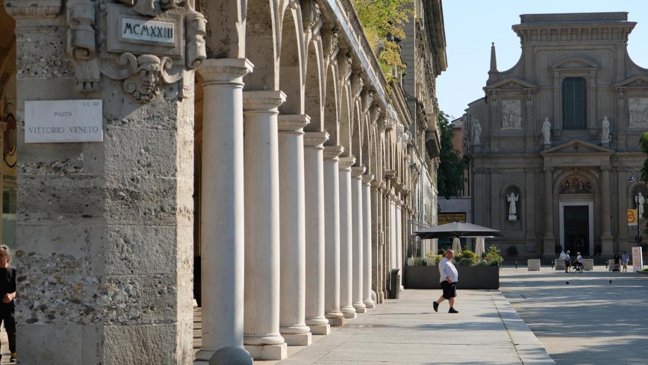 Nxt Station Deluxe Apartment Bergamo Eksteriør billede